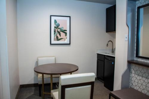 holiday inn metairie new orleans by ihg