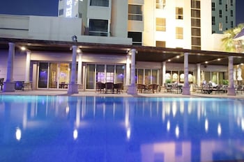 chelsea plaza hotel dubai