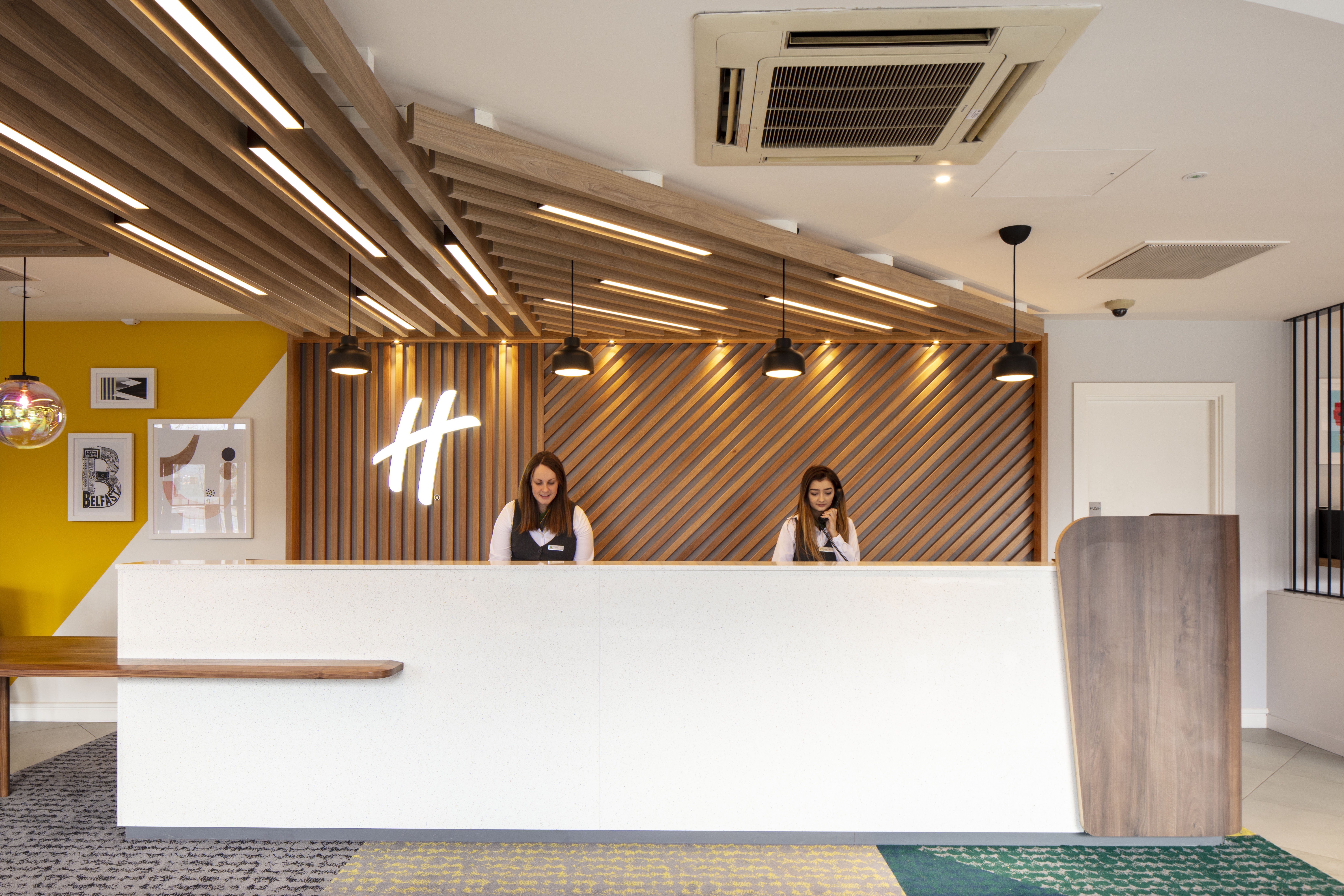 holiday inn belfast city centre by ihg