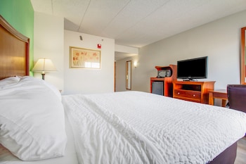 tulsa square hotel central i 44 by oyo