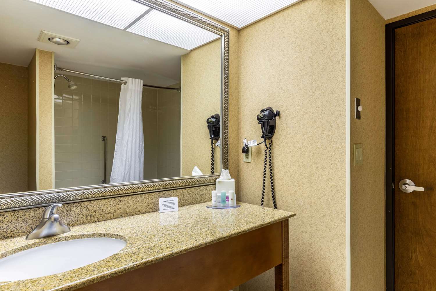 tulsa square hotel central i 44 by oyo