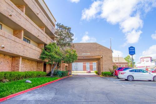 Tulsa Square Hotel Central, I-44 By Oyo,Near Tulsa Community College,2 star