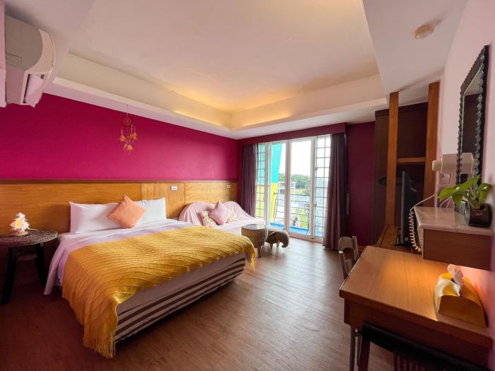 tz shin resort hostel