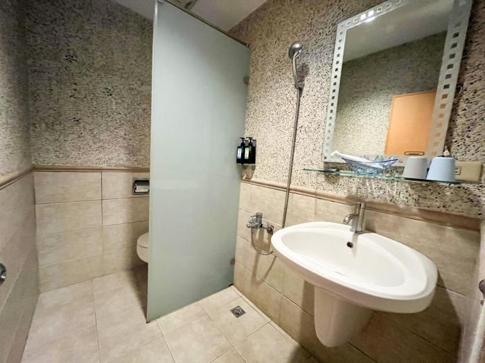 tz shin resort hostel