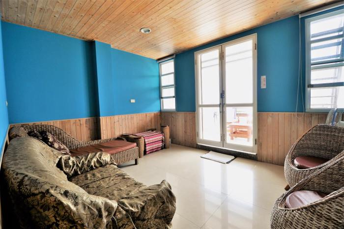 tz shin resort hostel