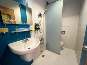 tz shin resort hostel