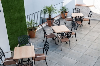 Suites Murillo Catedral,Calle Segovias, 2,4 star