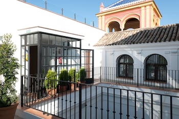 Suites Murillo Catedral,Calle Segovias, 2,4 star