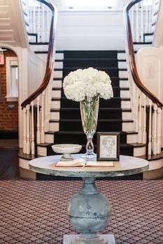 The George,New York>>Montclair,4 star