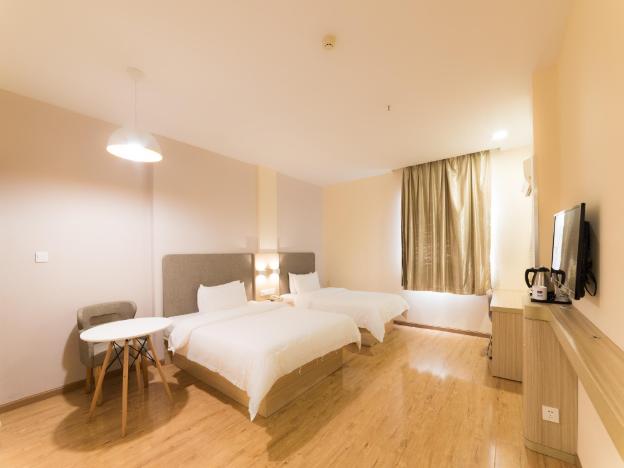 hanting inn wuhan university