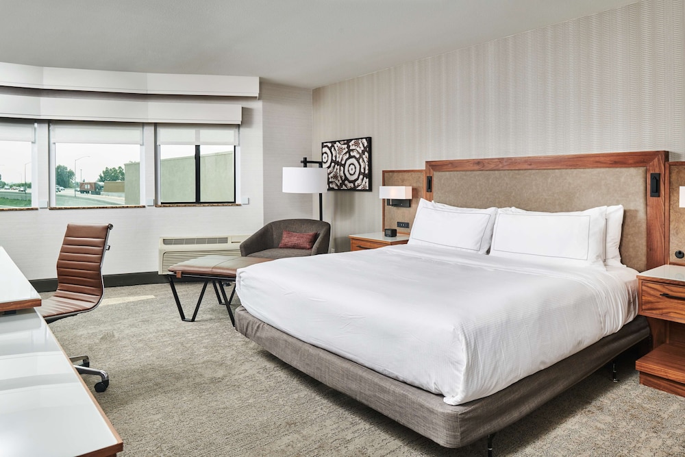 Doubletree By Hilton Fullerton,Fullerton>>Anaheim,3 star