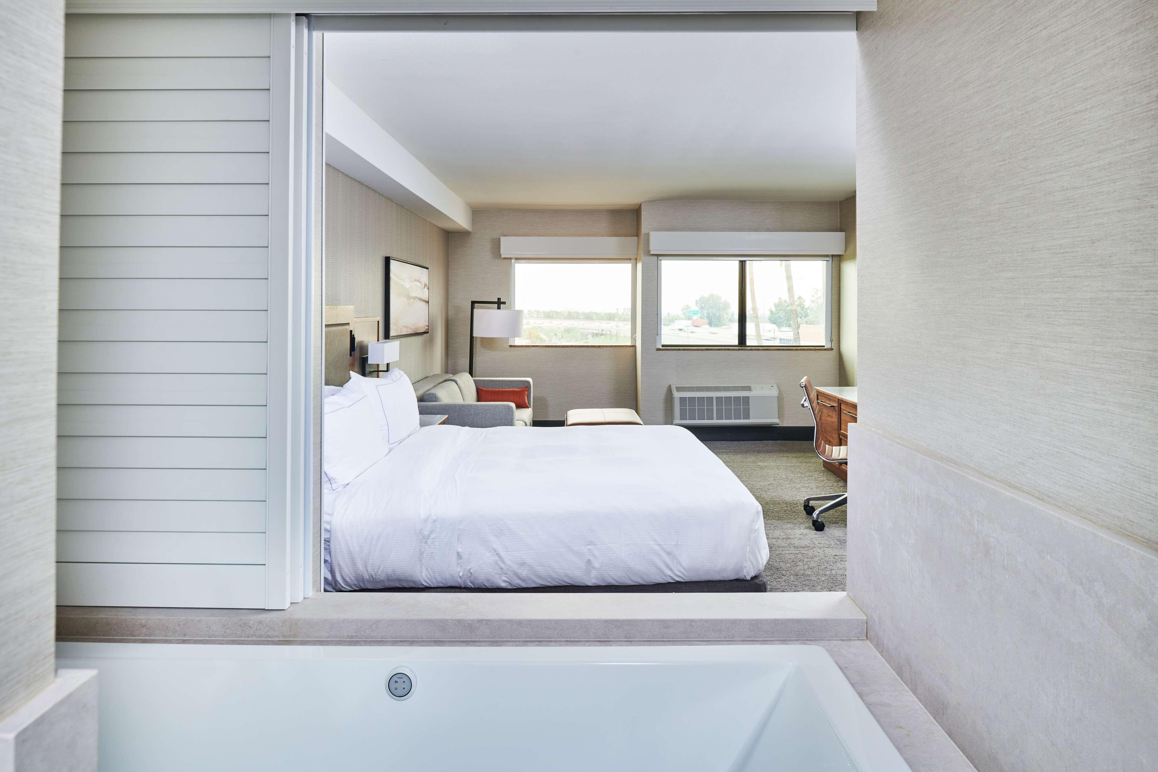 doubletree by hilton fullerton