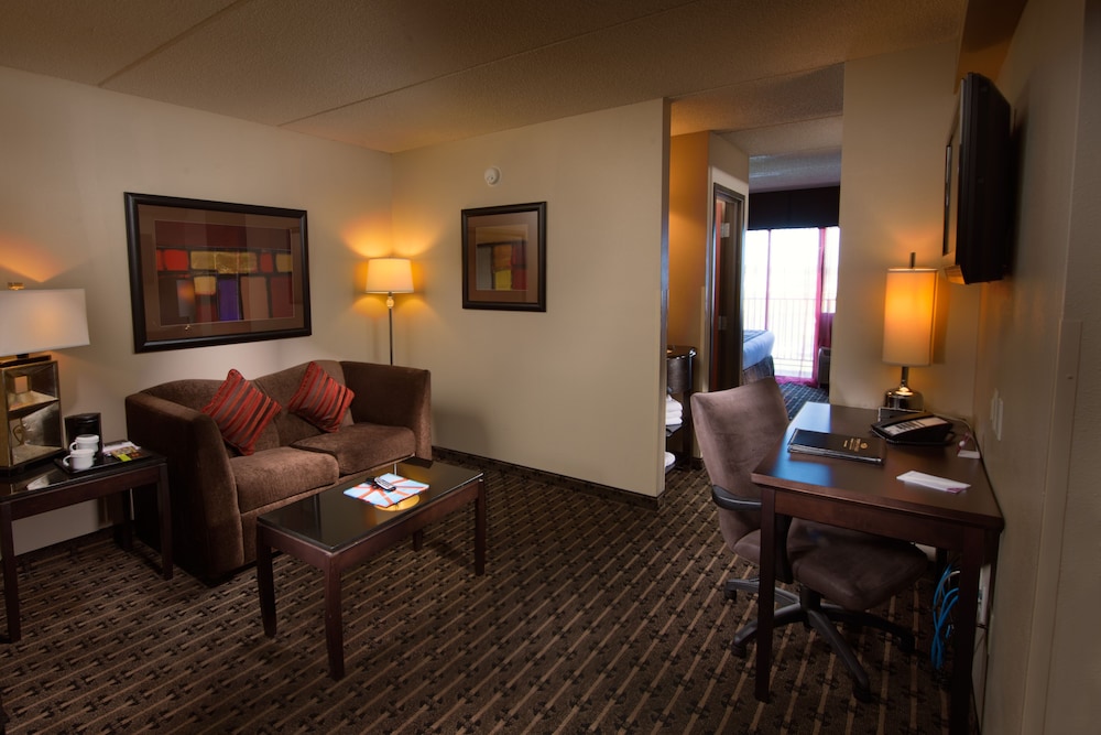 crowne plaza milwaukee south by ihg