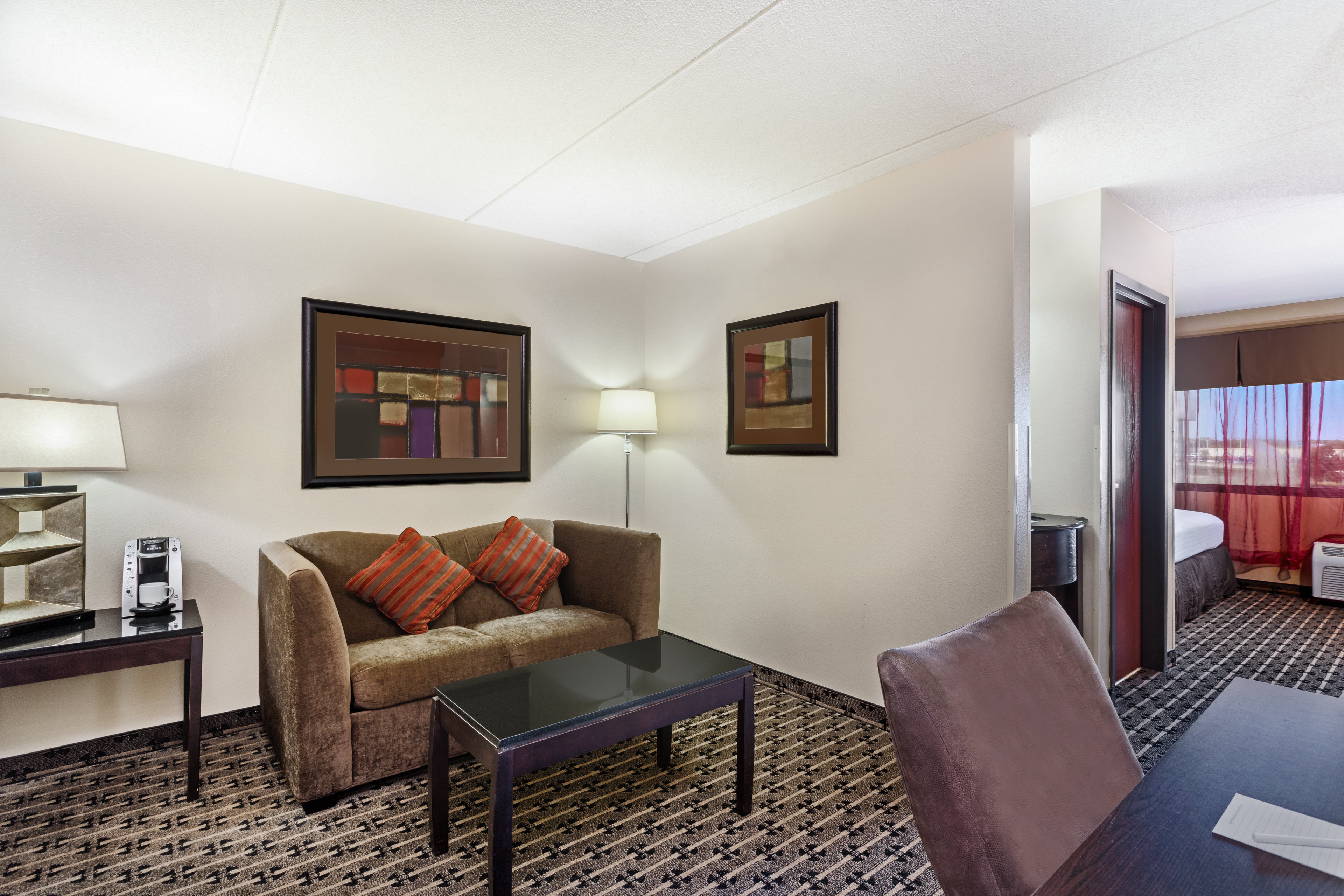 crowne plaza milwaukee south by ihg