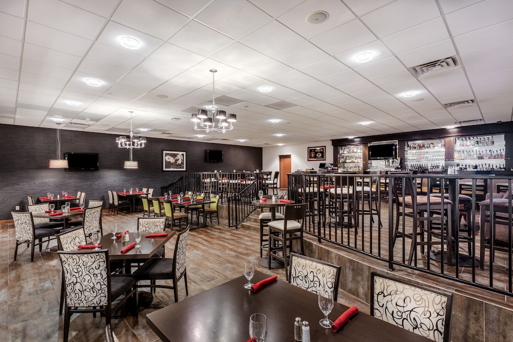 crowne plaza milwaukee south by ihg