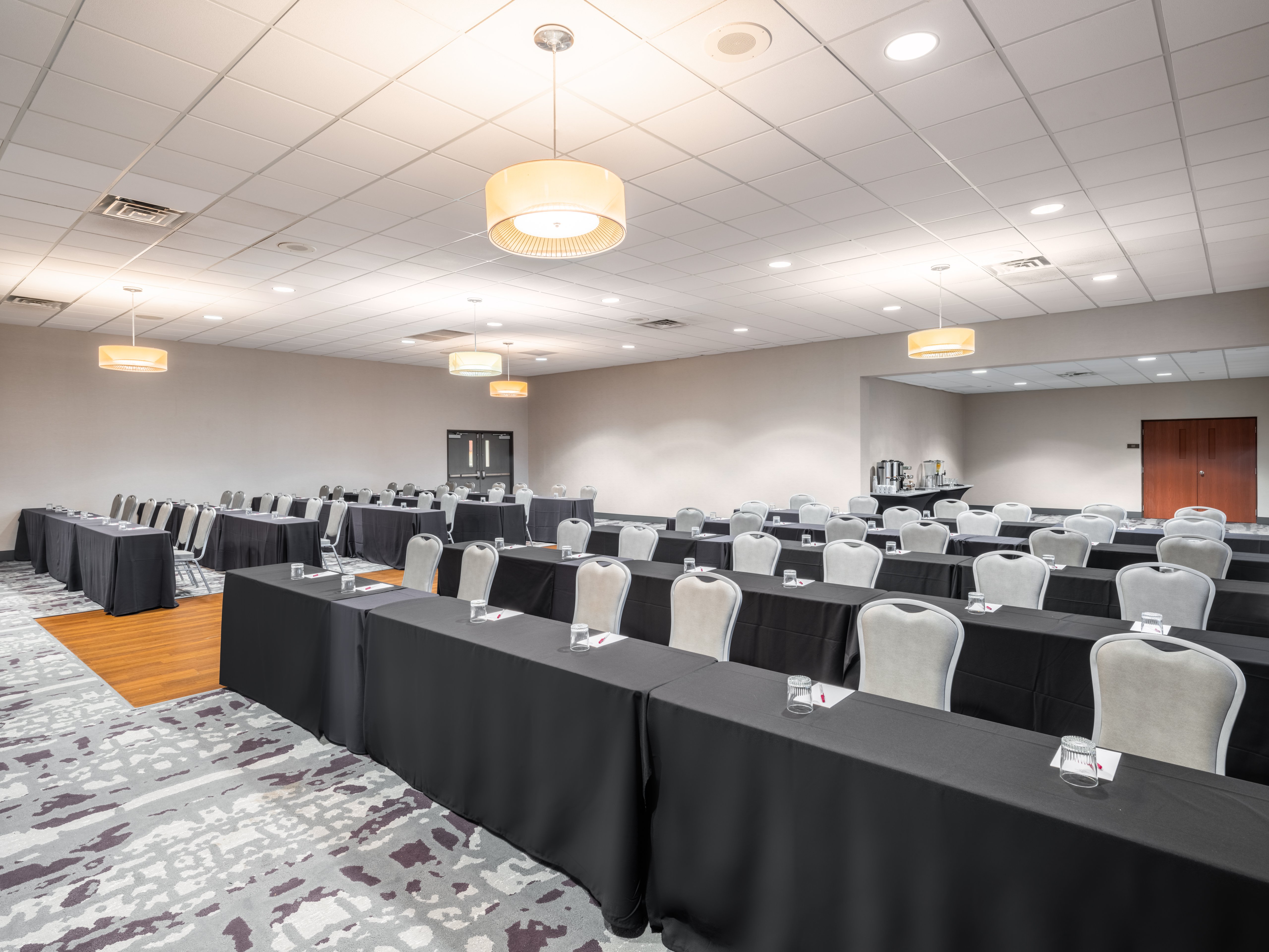 crowne plaza milwaukee south by ihg