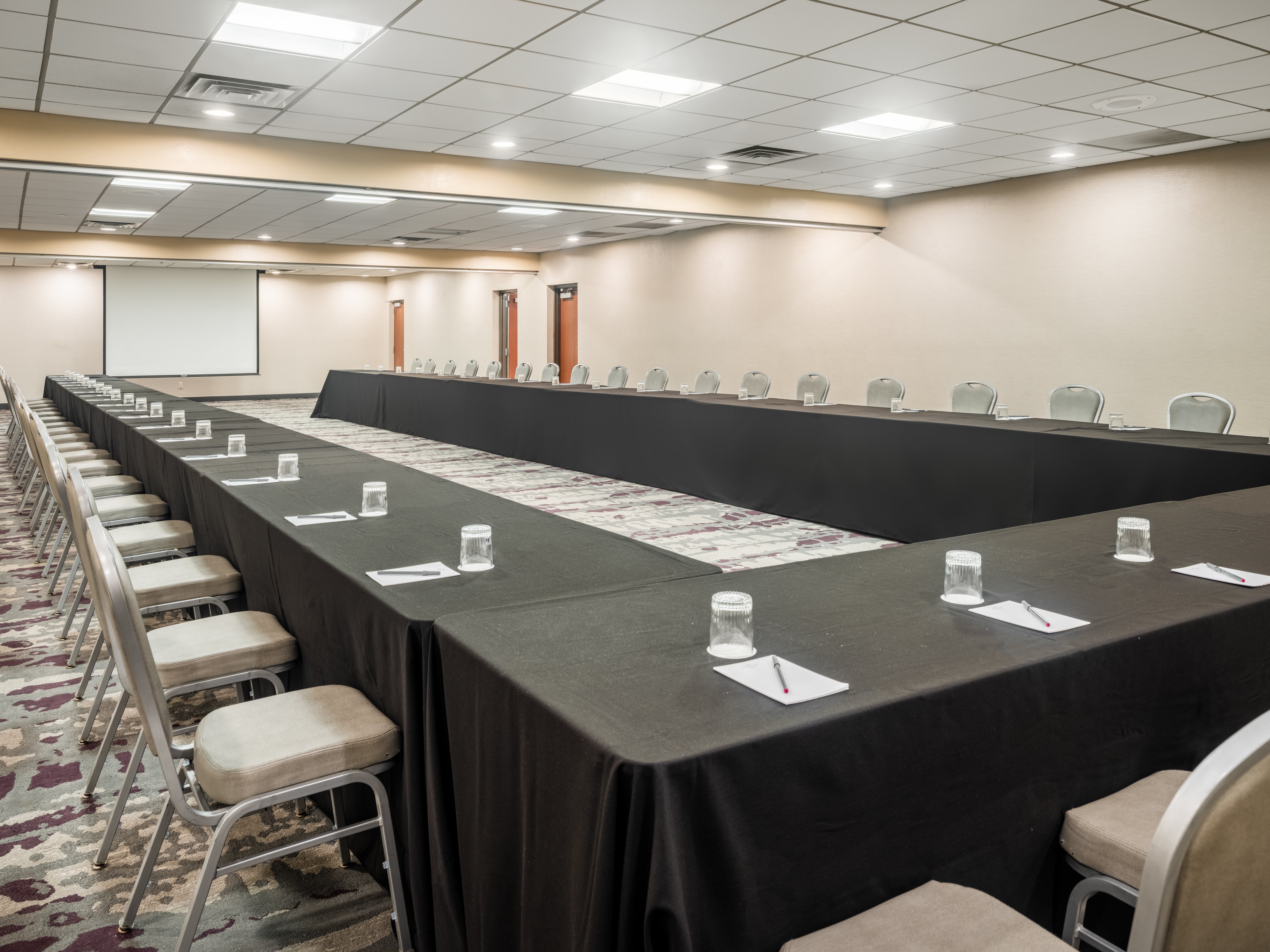 crowne plaza milwaukee south by ihg