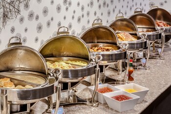 Crowne Plaza Milwaukee South By Ihg,Milwaukee County>>Milwaukee,4 star