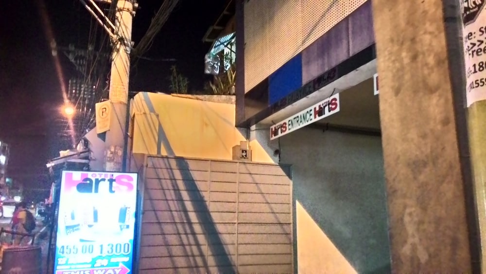 harts hotel quezon city