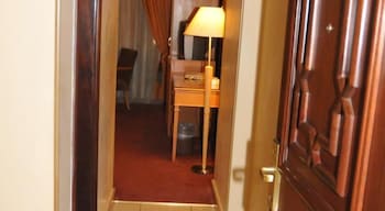 al ansar new palace hotel