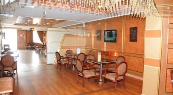 al ansar new palace hotel