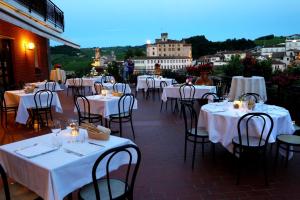 Hotel Barolo,Castiglione Falletto>>Barolo,3 star