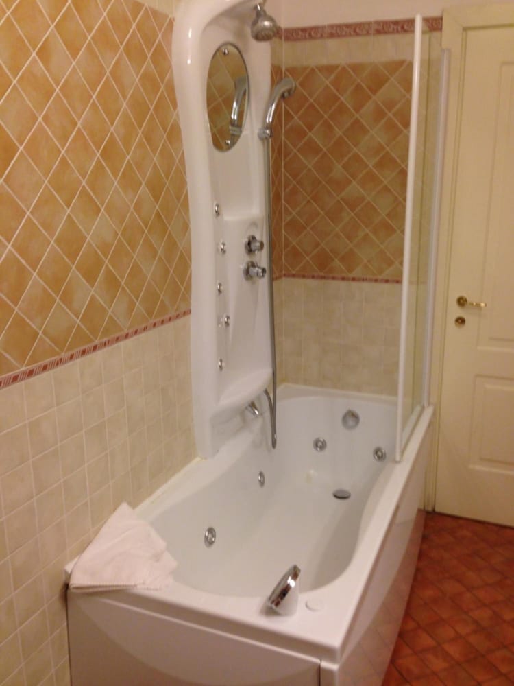 hotel barolo
