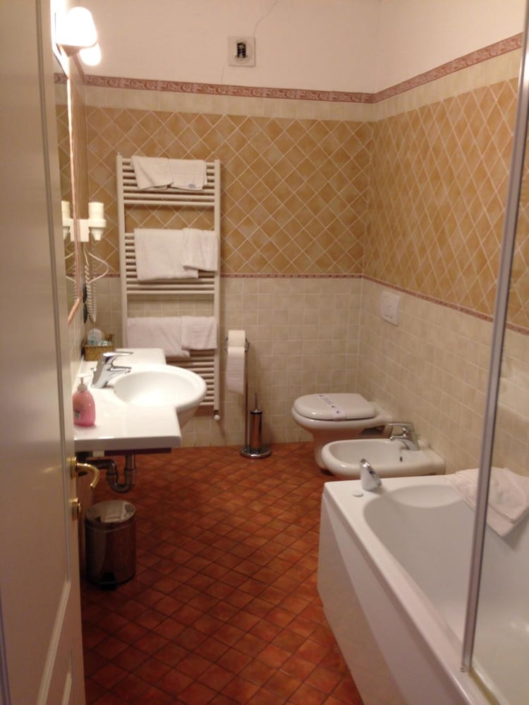 hotel barolo