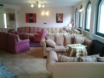 hotel barolo