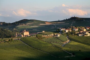 hotel barolo