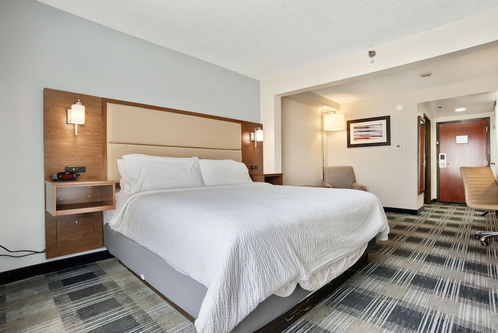 holiday inn express mobile i 65 by ihg
