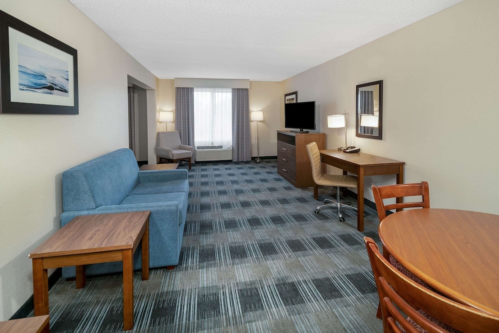 holiday inn express mobile i 65 by ihg