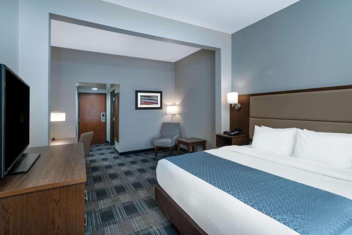 holiday inn express mobile i 65 by ihg