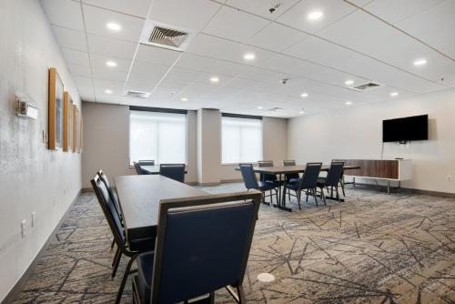 holiday inn express mobile i 65 by ihg