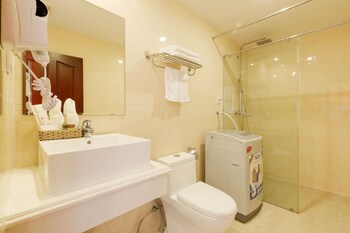 paris nha trang hotel and apartment