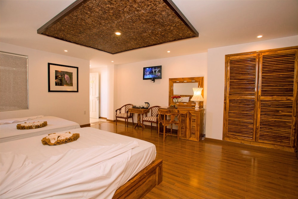 rex hotel and apartment