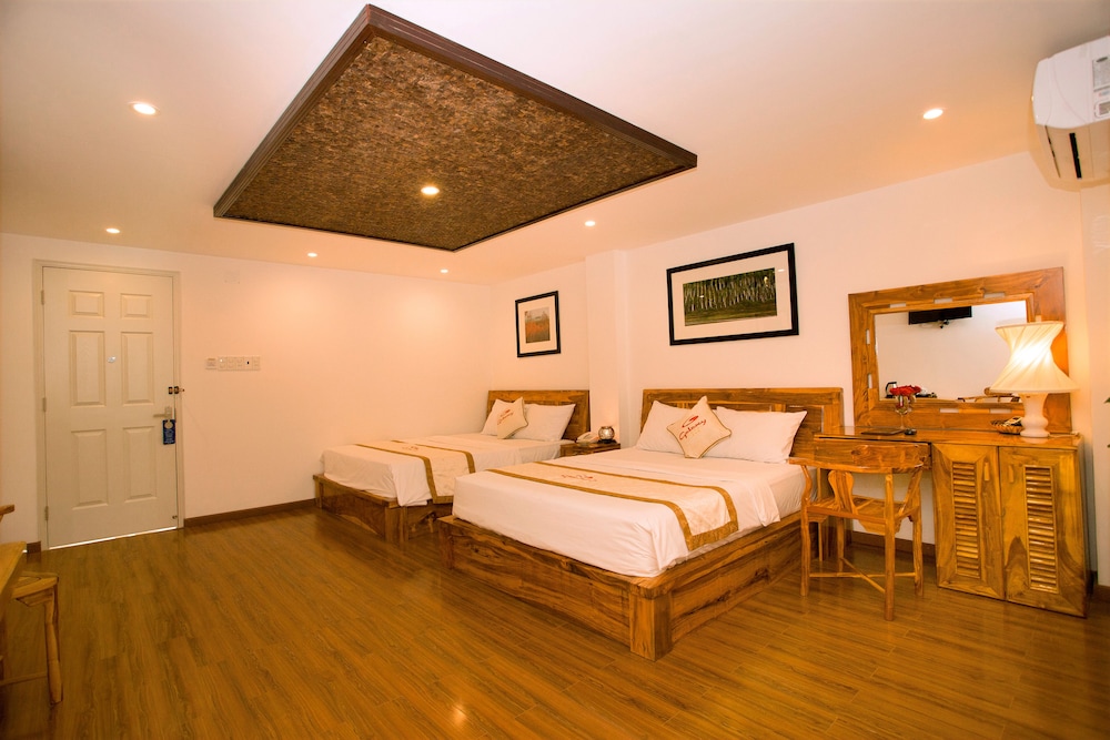 rex hotel and apartment