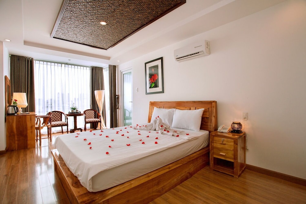 rex hotel and apartment