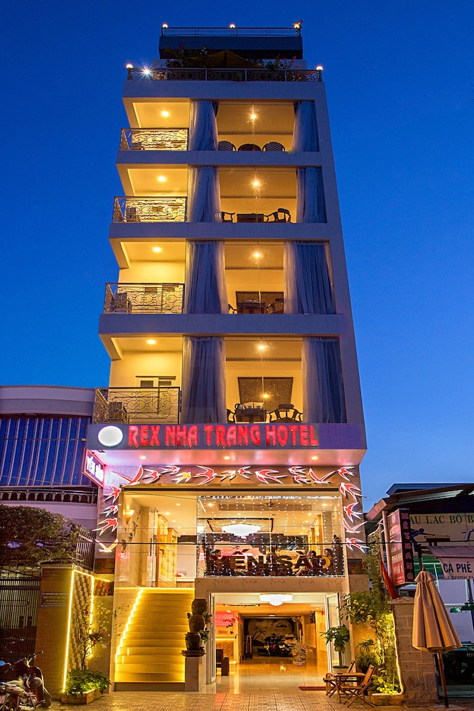 rex hotel and apartment