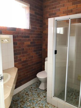 glen innes lodge motel