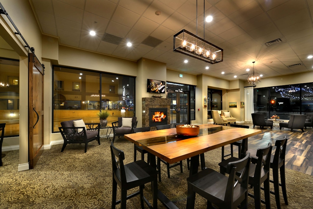 hotel maison yakima tapestry collection by hilton