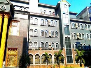 7 days inn emei mountain haochi street