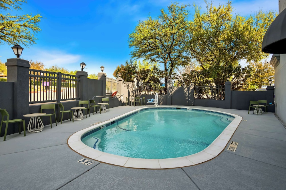 comfort inn grapevine near dfw airport