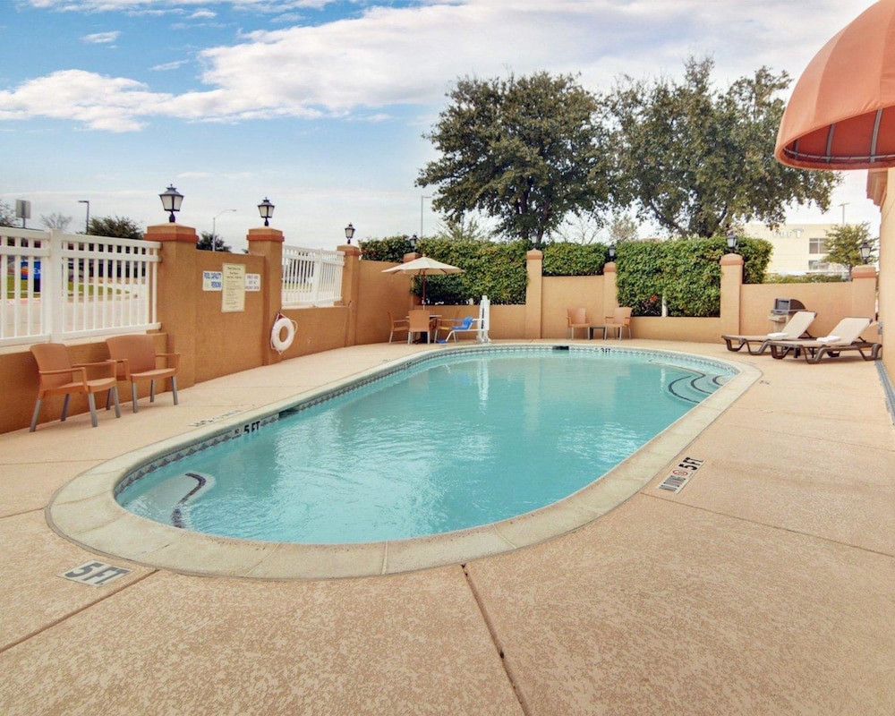 comfort inn grapevine near dfw airport