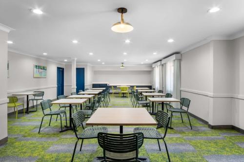 comfort inn grapevine near dfw airport
