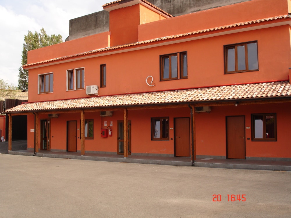 hotel la corte