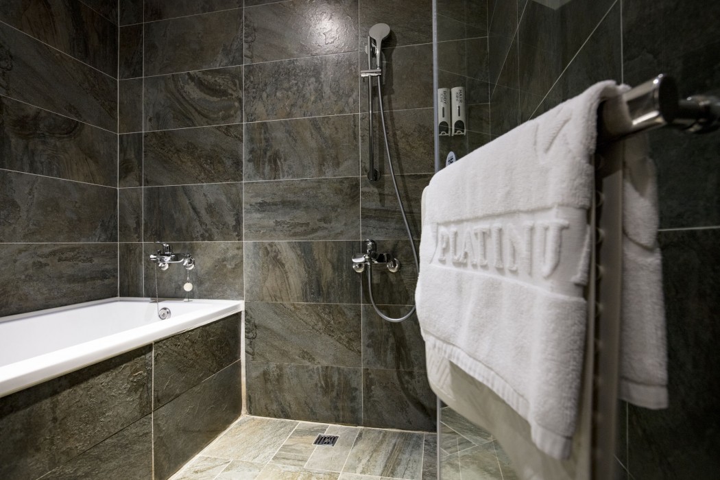 platinum hotel