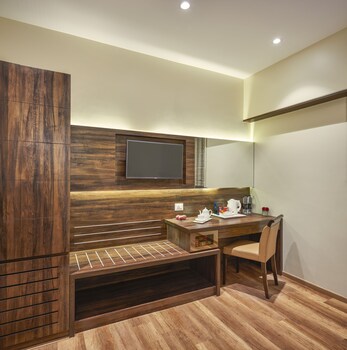 Bawa Regency,Mumbai>>Dadar,2 star