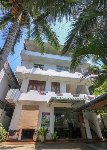 holiday inn unawatuna