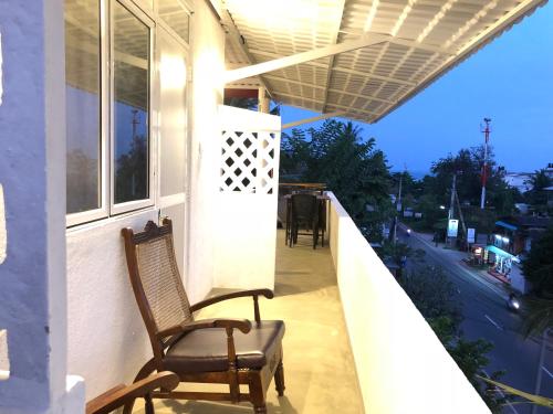 holiday inn unawatuna